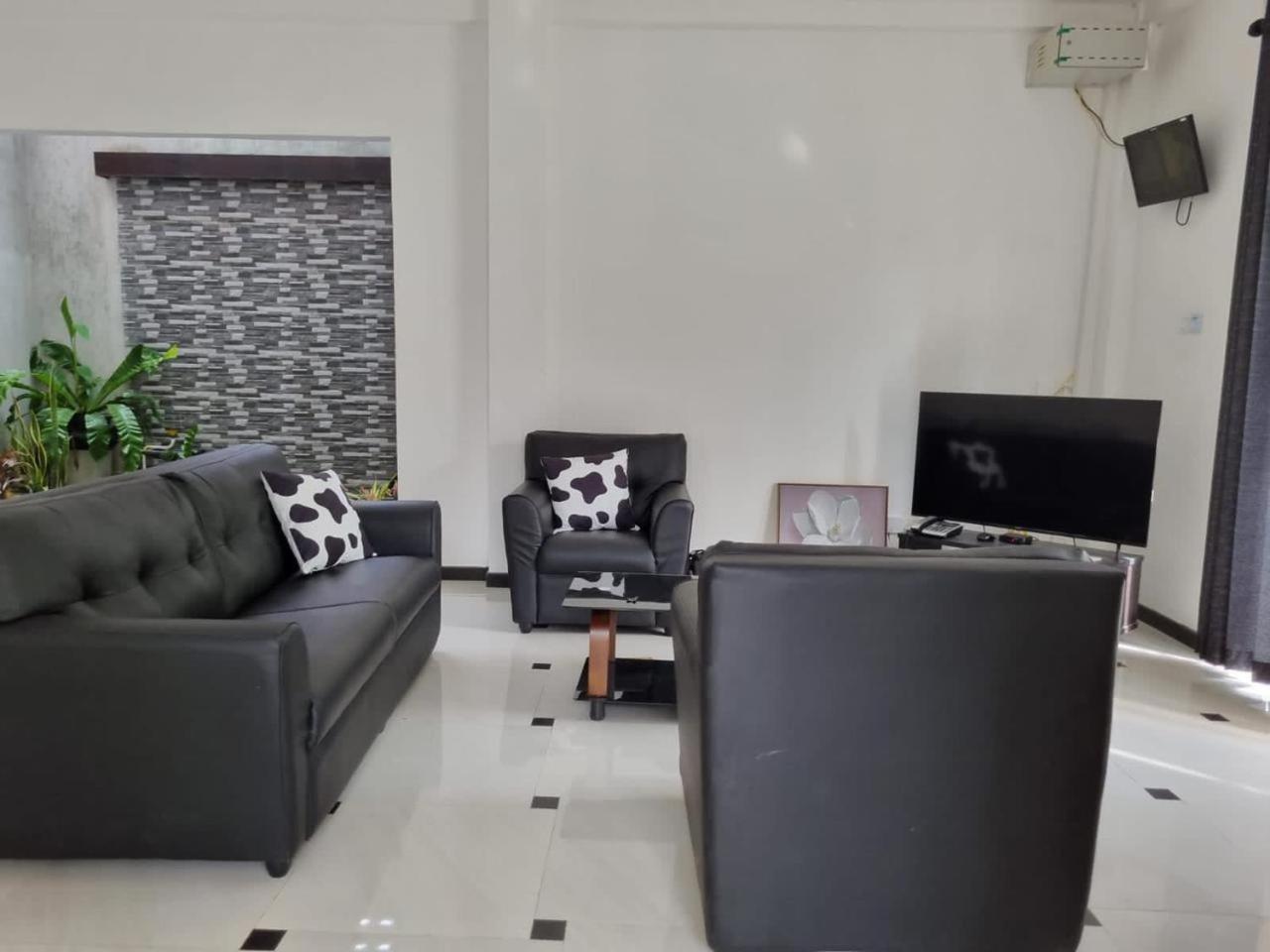Vidushi Home Minuwangoda エクステリア 写真
