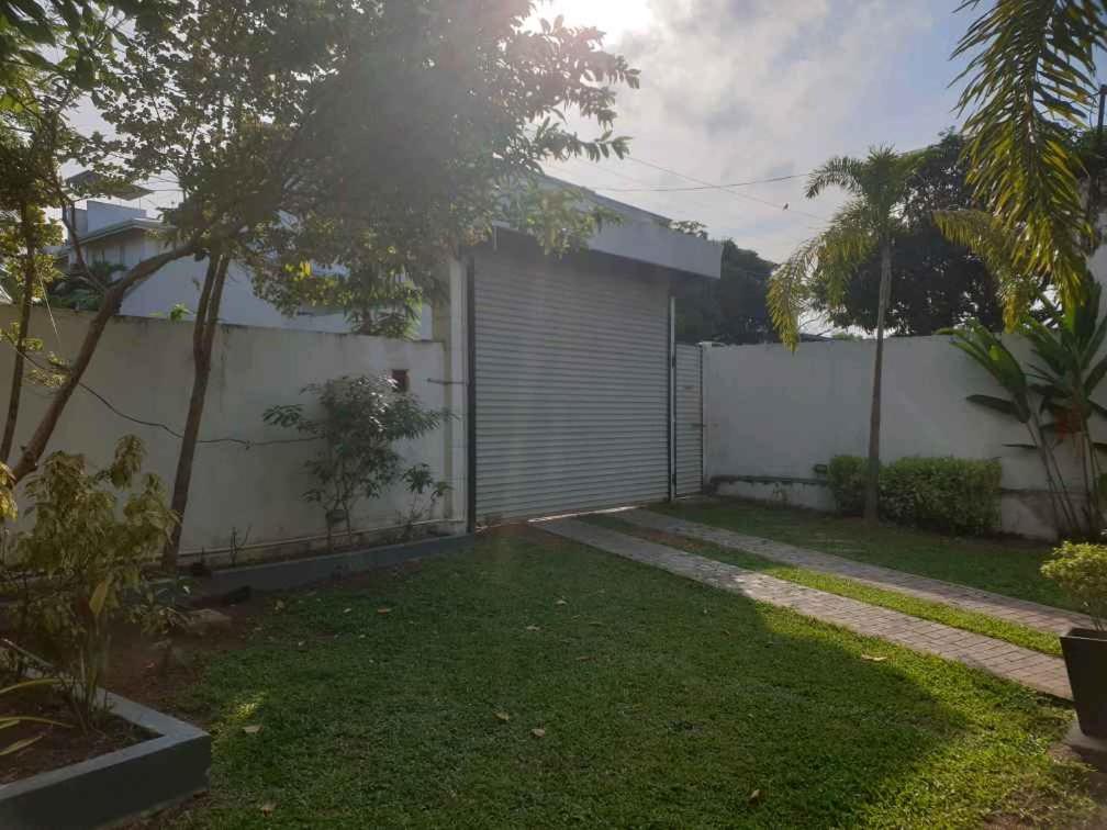 Vidushi Home Minuwangoda エクステリア 写真